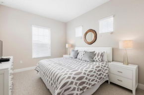 5 BR 6 BA Deluxe Villa 5 min to Disneyworld BBQ Grill